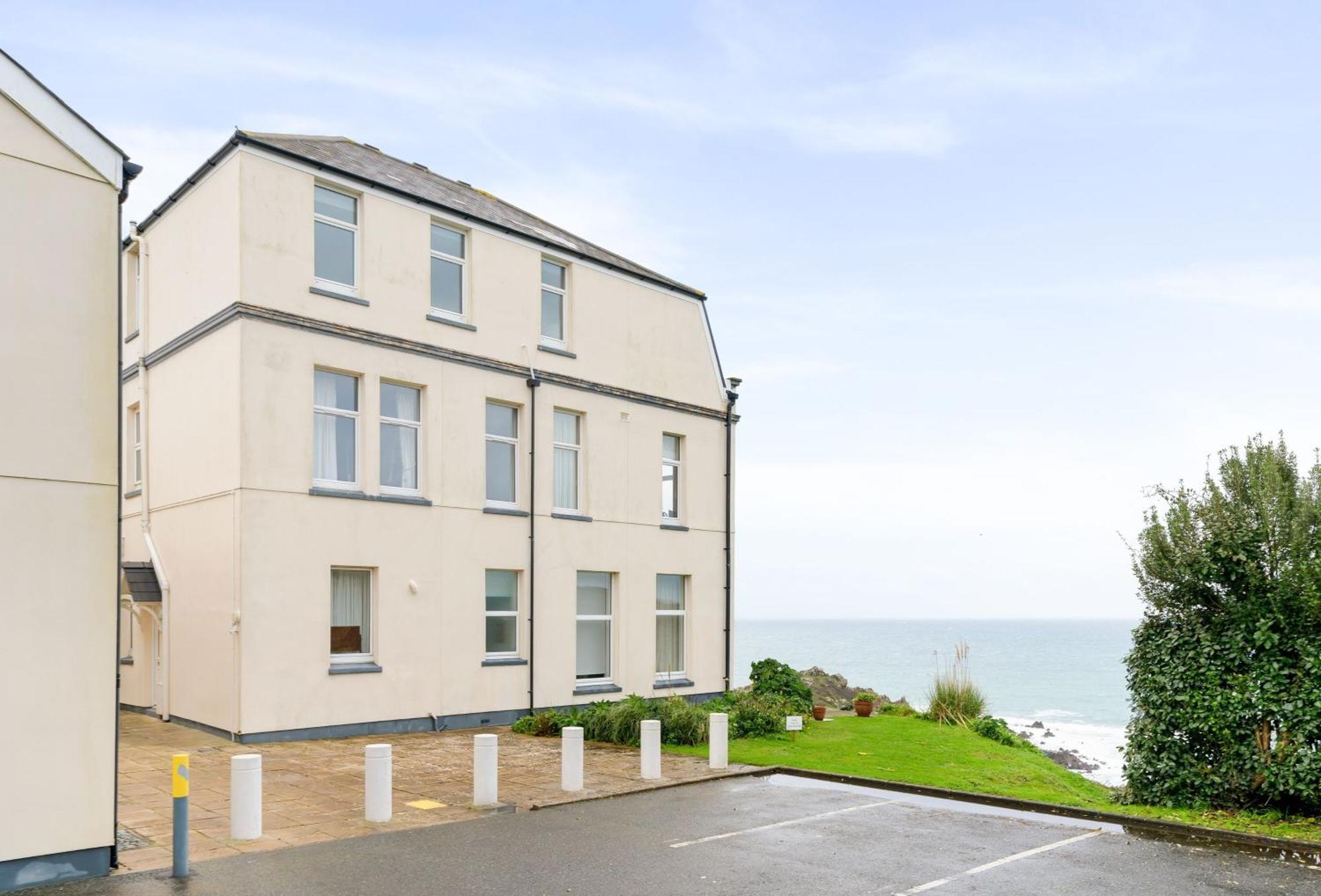 Willa Journeys End With Stunning Sea Views From The Headland Coverack Zewnętrze zdjęcie